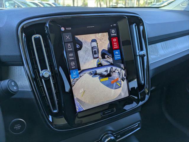 New 2026 Volvo XC40 B5 Ultra w/ Climate Package image 9