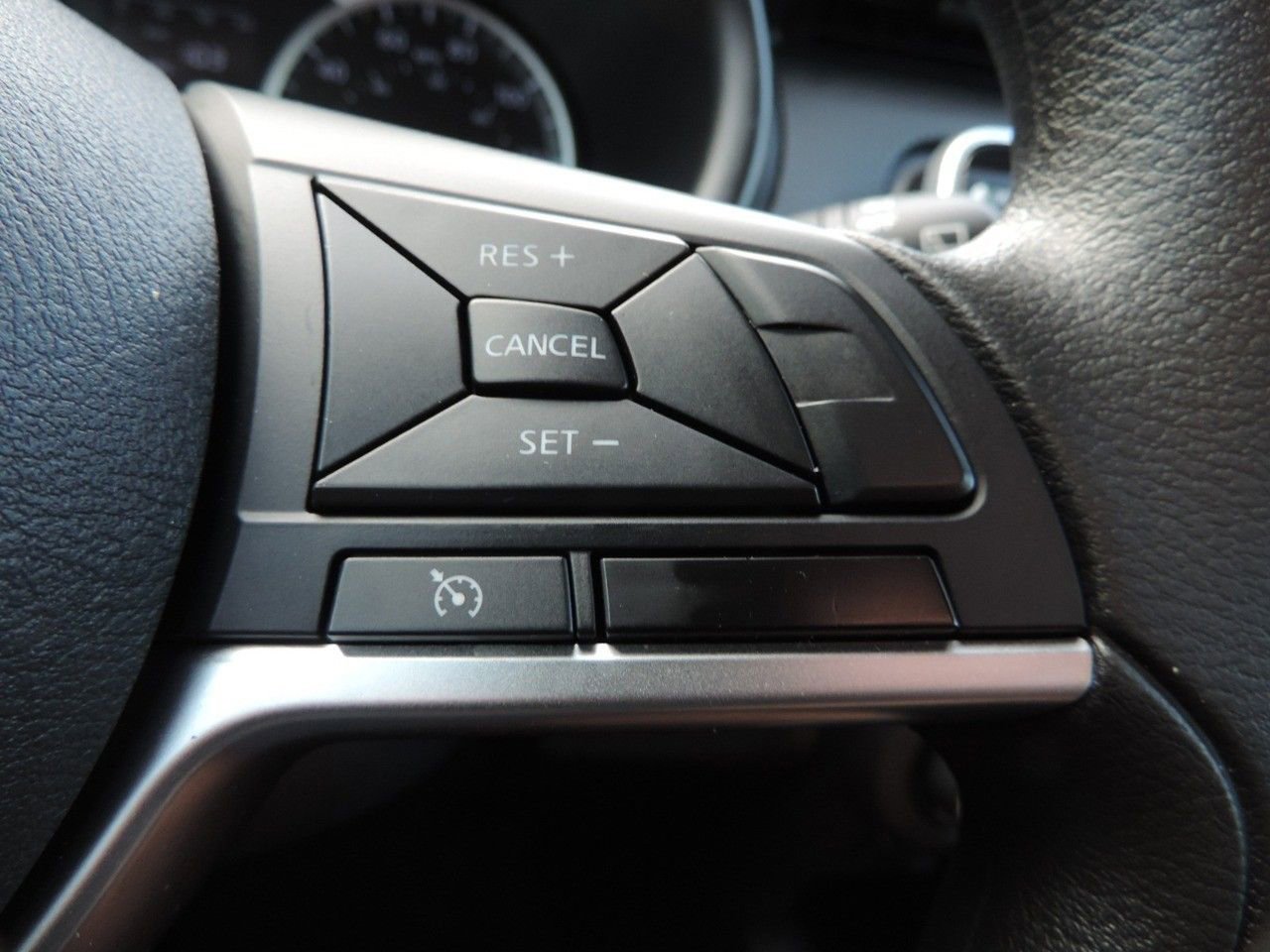 Used 2021 Nissan Kicks S FWD image 25