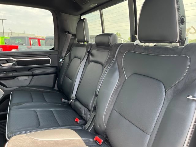 New 2026 RAM 1500 Laramie AWD/4WD image 17
