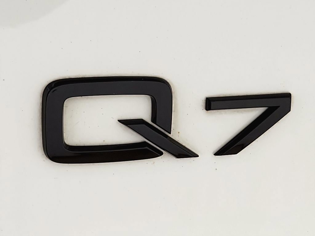 Used 2021 Audi Q7 3.0T Premium Plus w/ Executive Package AWD/4WD image 38