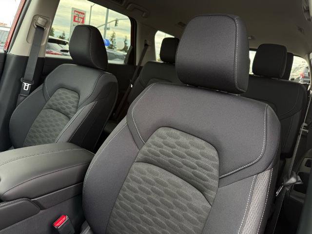 New 2026 Nissan Pathfinder SV image 15