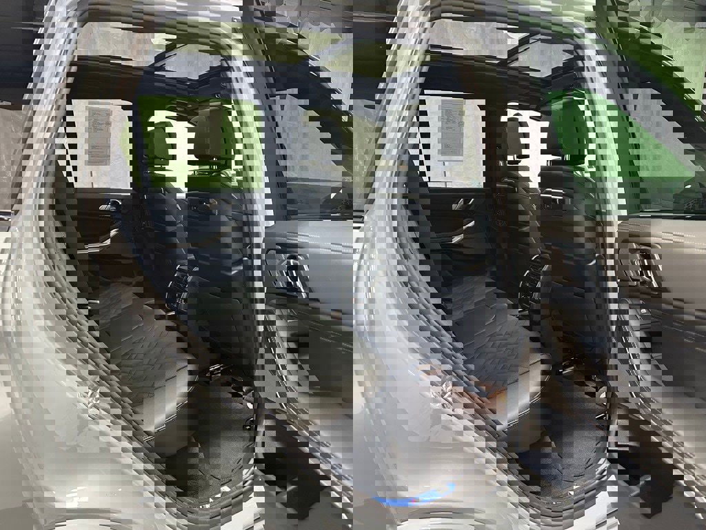 Used 2026 BMW X5 xDrive50e image 50