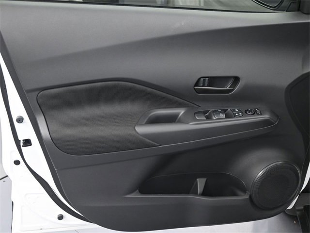 Used 2025 Nissan Kicks Play S image 9