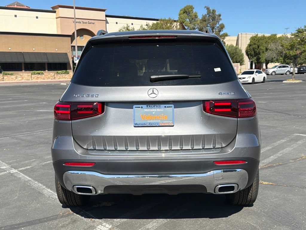 New 2026 Mercedes-Benz GLB 250 4MATIC image 9