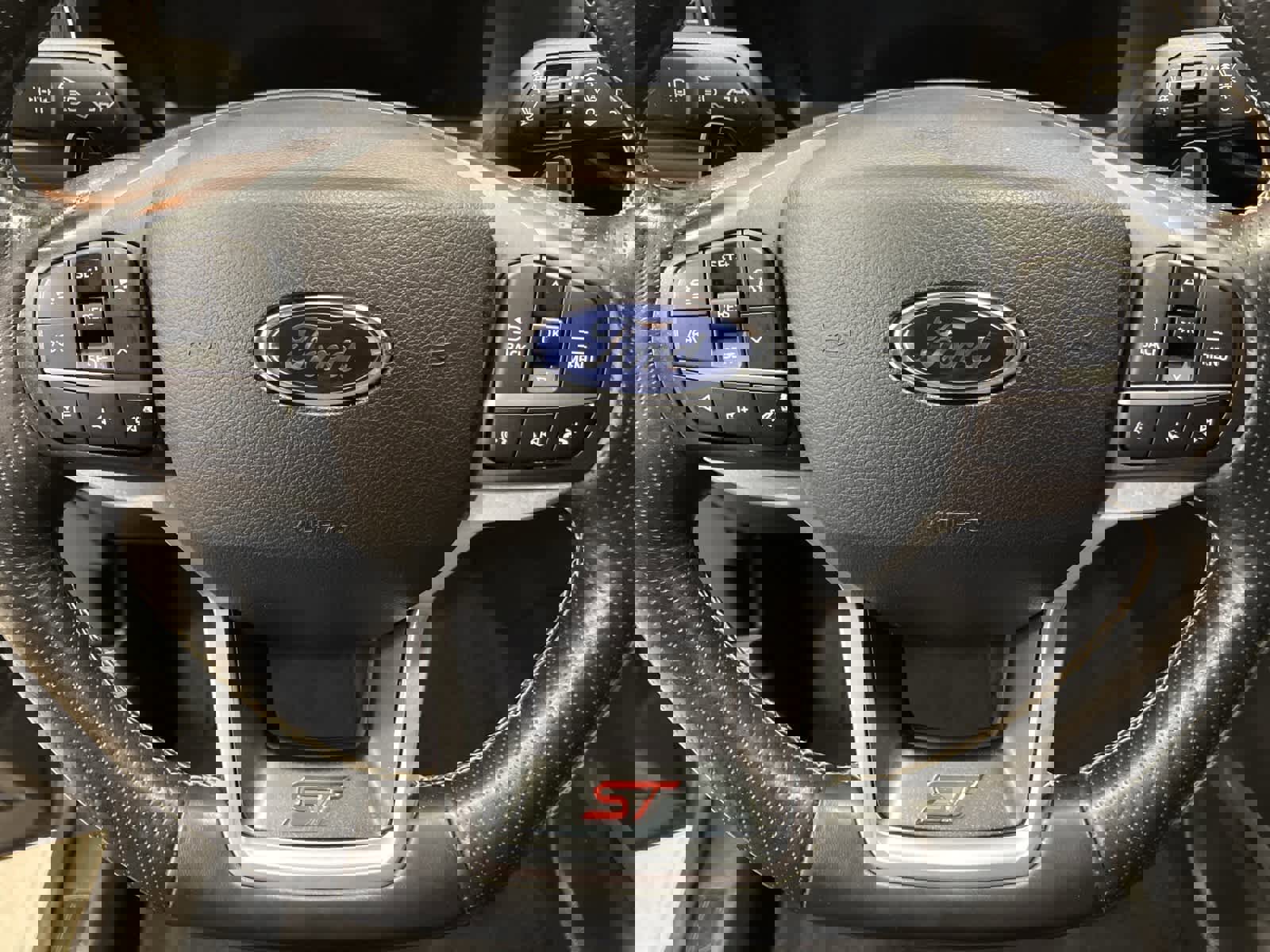 Certified 2020 Ford Explorer ST w/ ST Street Pack image 15