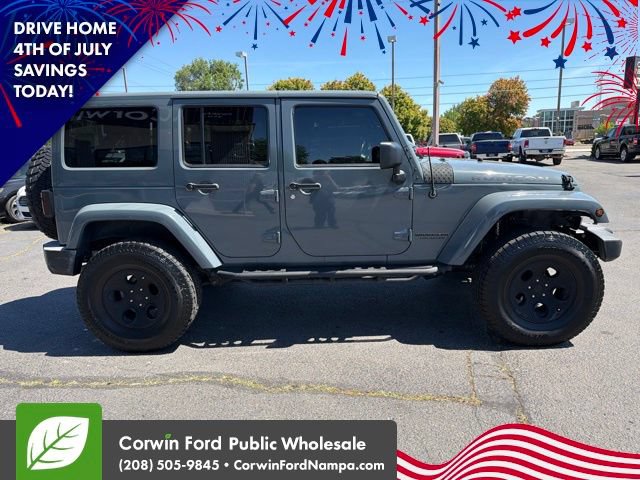 Used 2014 Jeep Wrangler Unlimited Rubicon w/ Connectivity Group AWD/4WD image 4