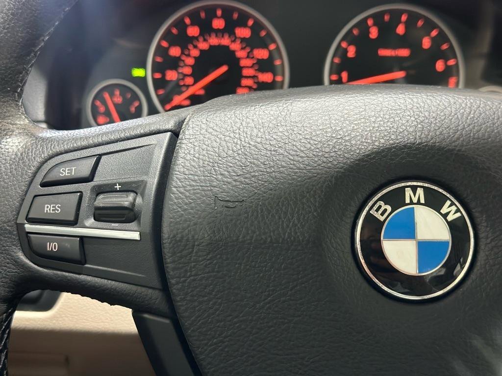 Used 2013 BMW 528i xDrive Sedan AWD/4WD image 31