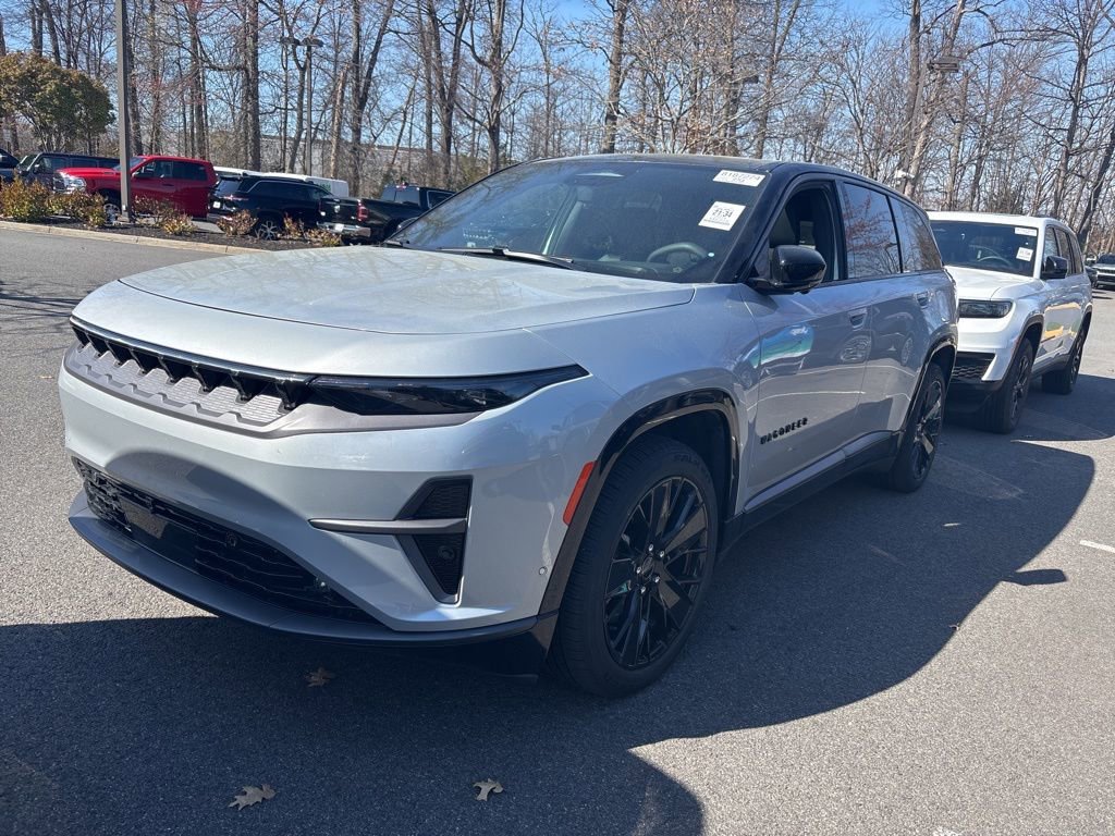 Used 2024 Jeep Wagoneer Launch Edition image 2