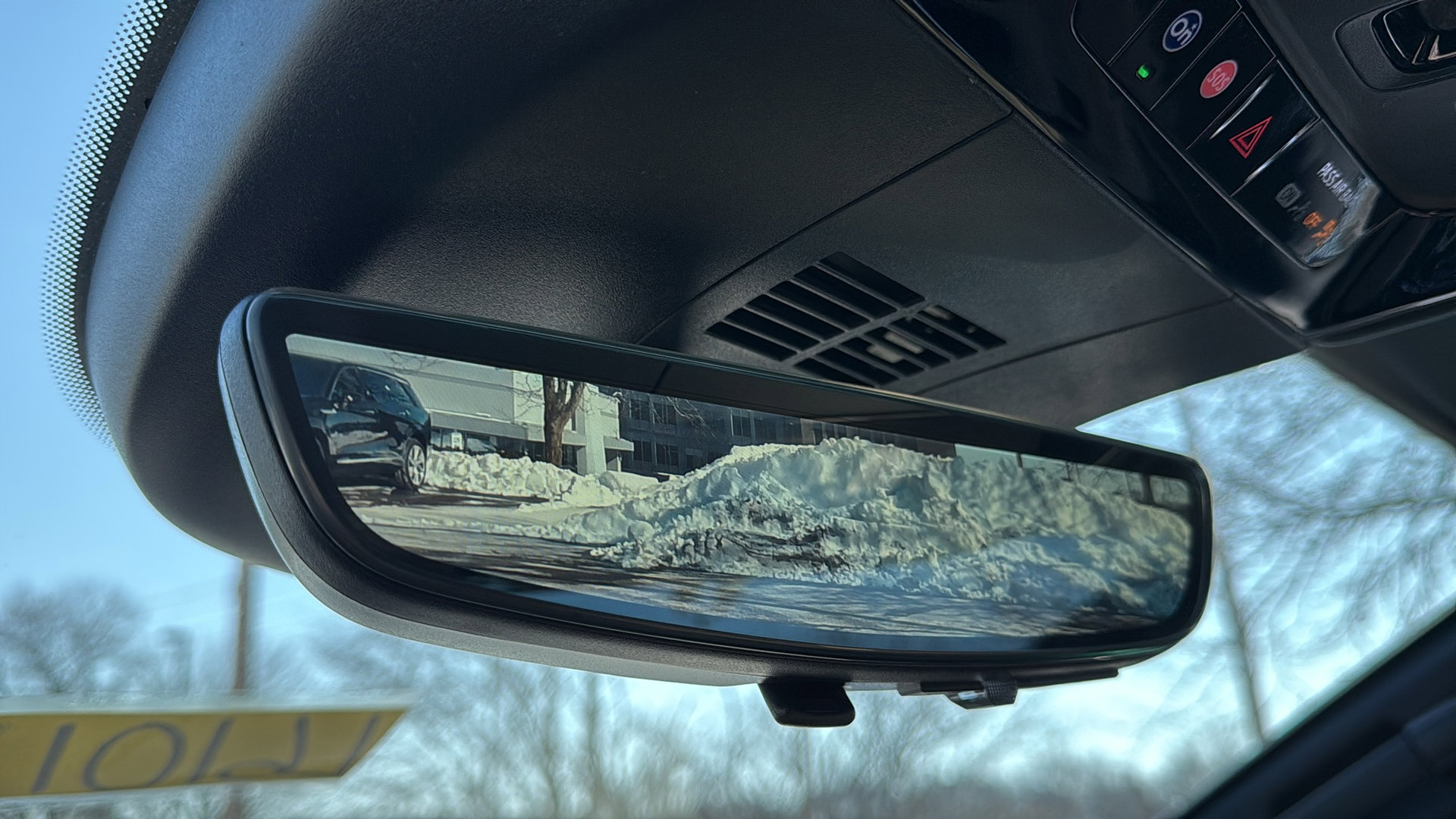 New 2026 Cadillac Lyriq Signature Luxury image 25