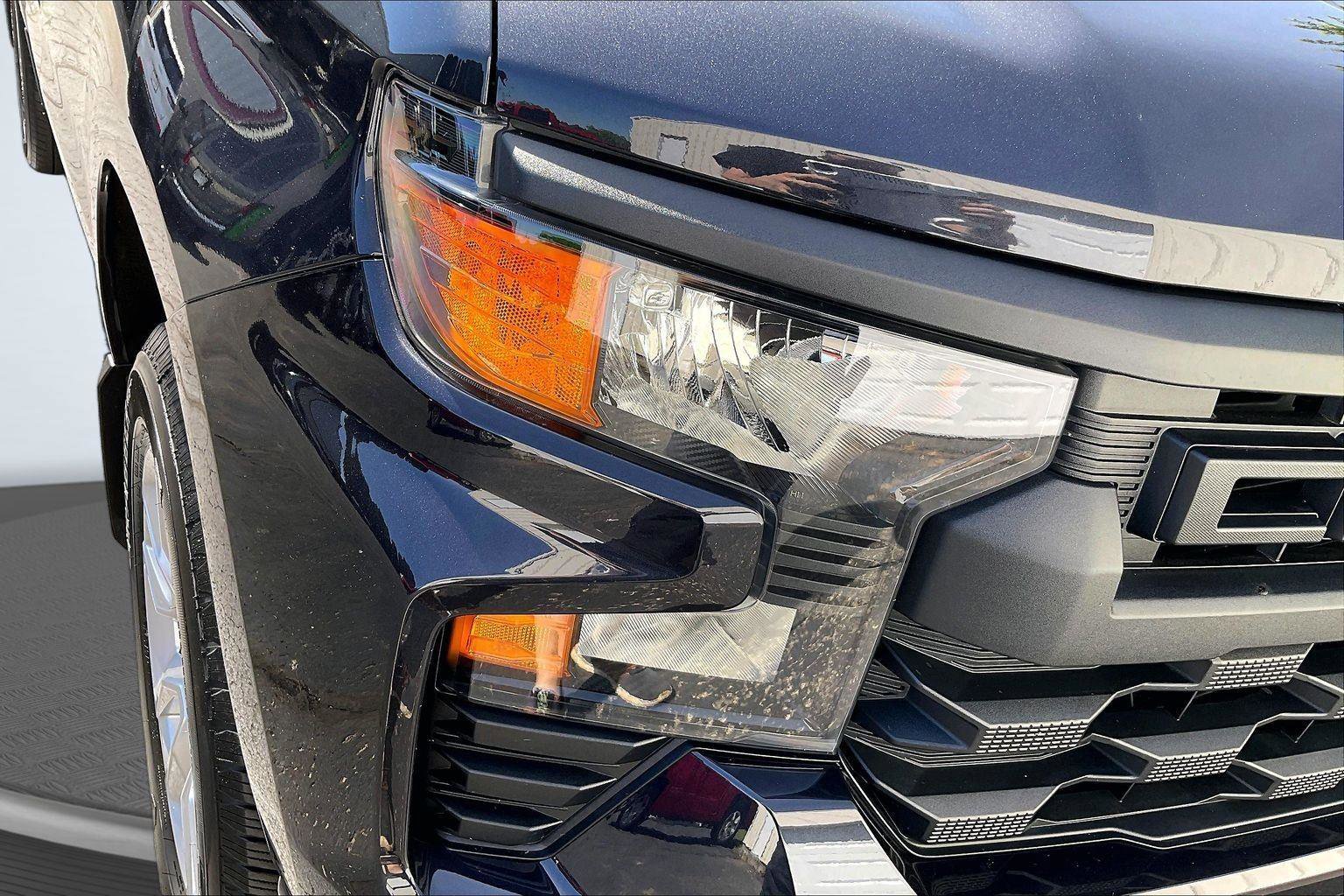 Used 2023 Chevrolet Silverado 1500 Custom AWD/4WD image 28