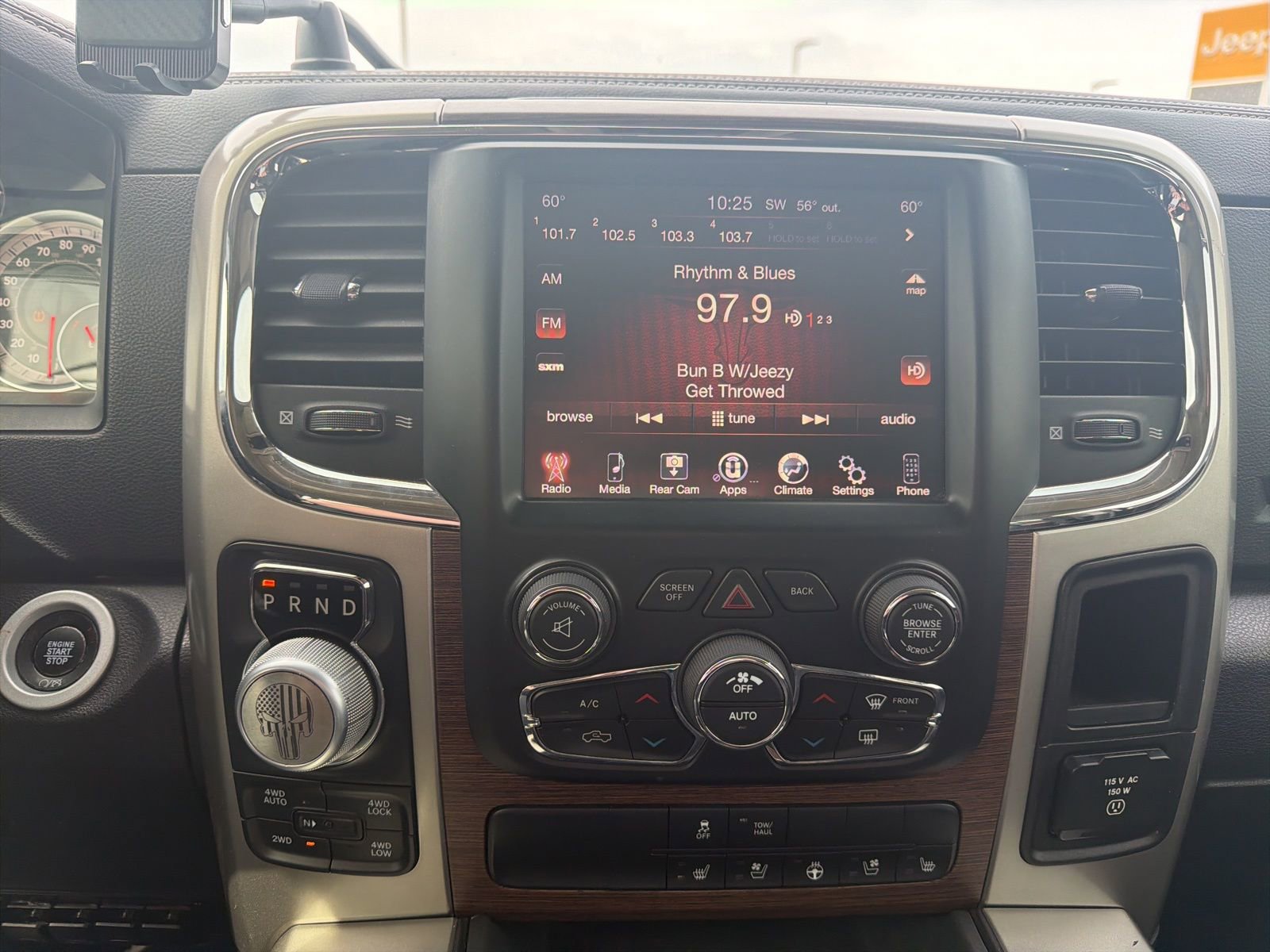 Used 2017 RAM 1500 Laramie w/ Convenience Group image 13