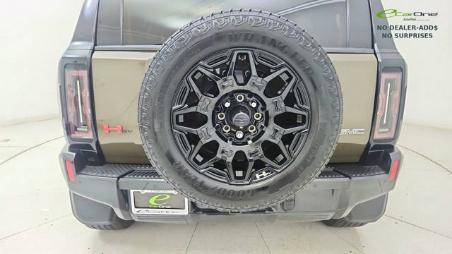 Used 2025 GMC Hummer EV 2X w/ LPO, Sport Package AWD/4WD image 11