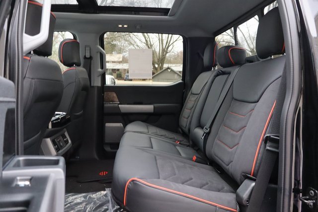 New 2026 Ford F250 Lariat w/ Black Appearance Package image 11