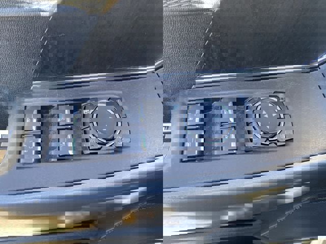 Used 2022 Ford F150 Lariat w/ FX4 Off-Road Package image 20