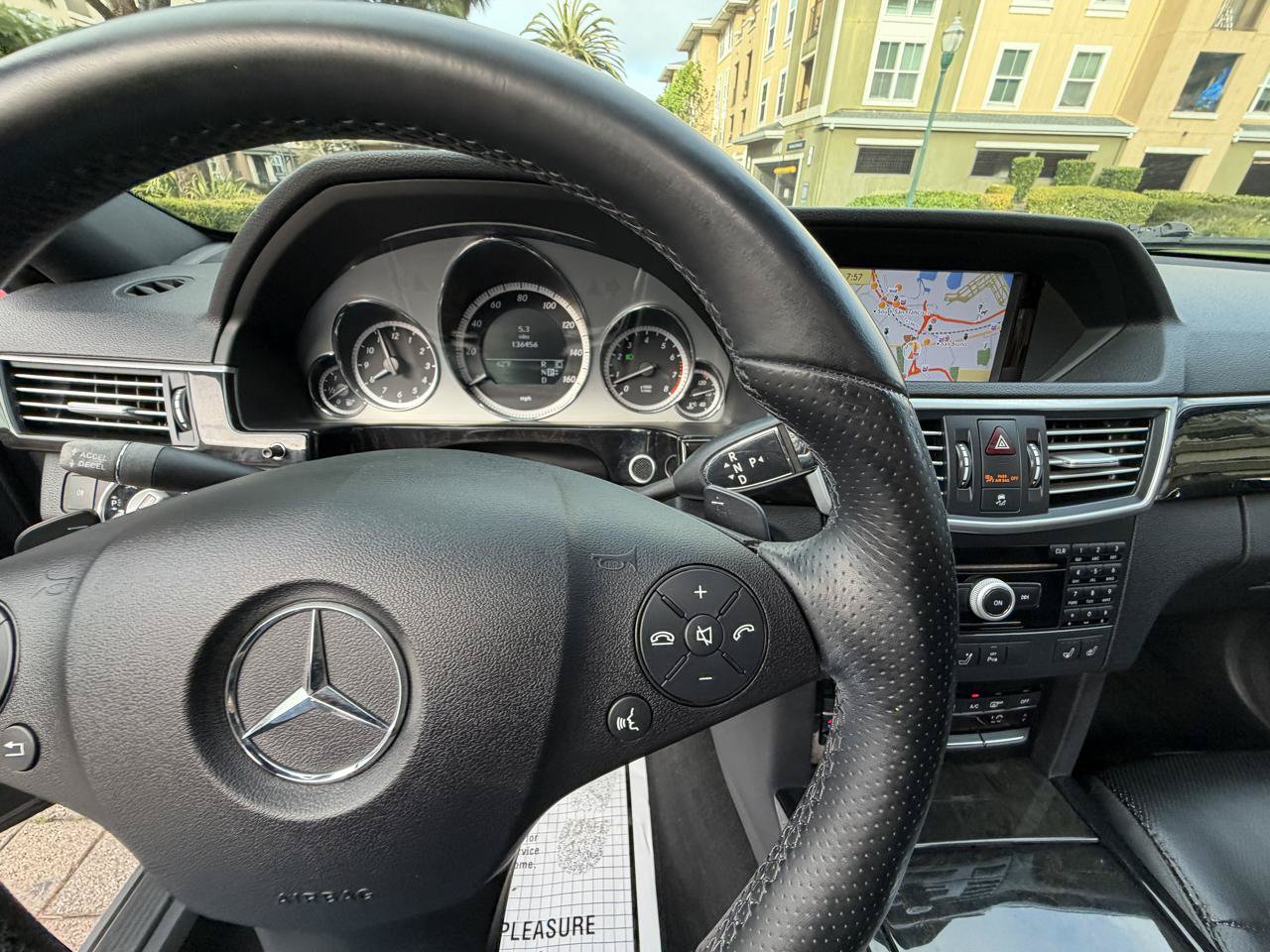 Used 2010 Mercedes-Benz E 550 Sedan image 57