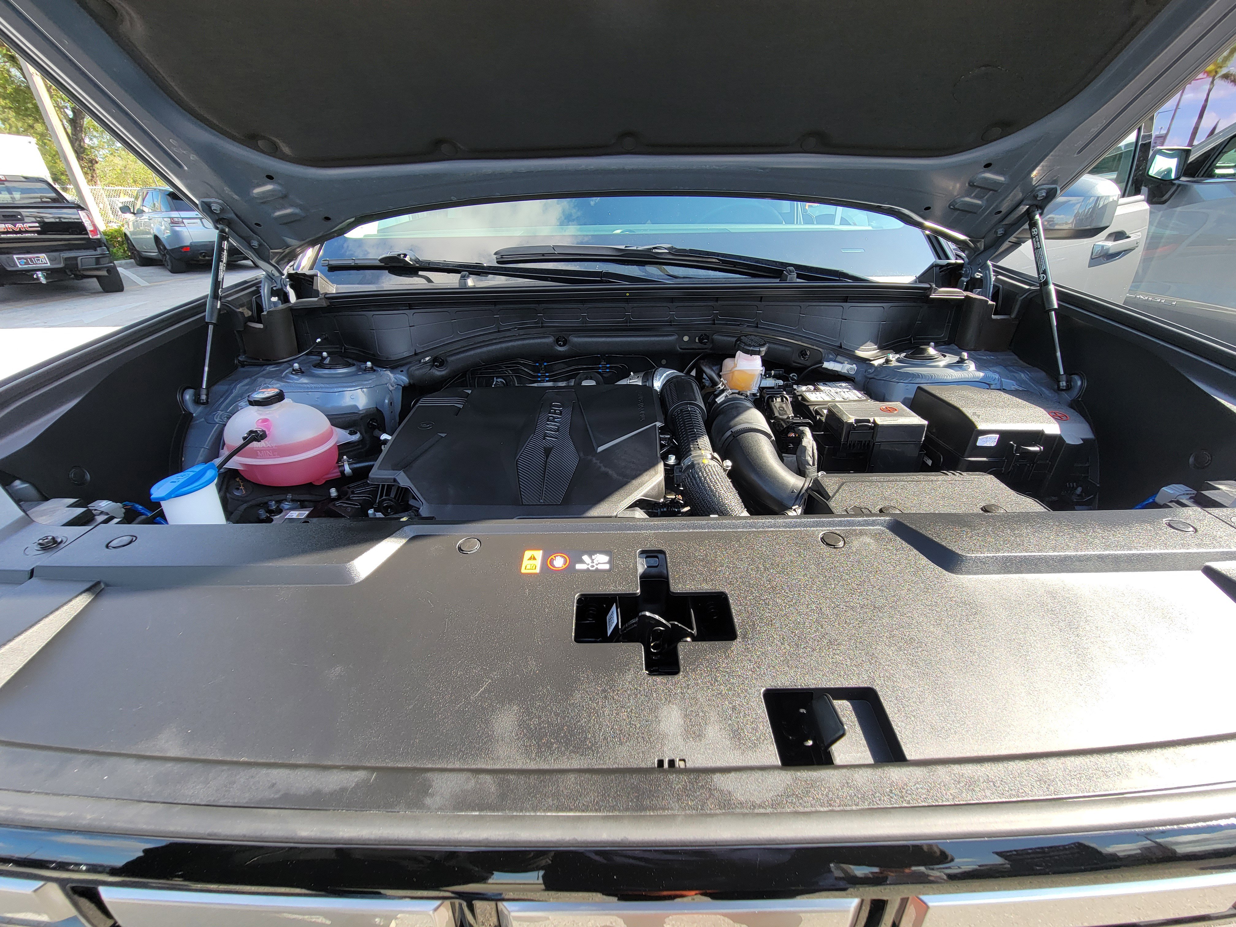 Used 2025 Hyundai Santa Fe SE image 25