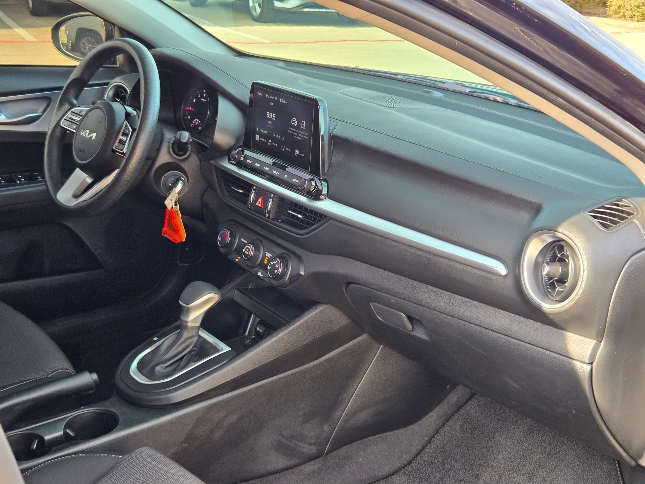 Used 2024 Kia Forte LXS w/ LXS Technology Package image 28