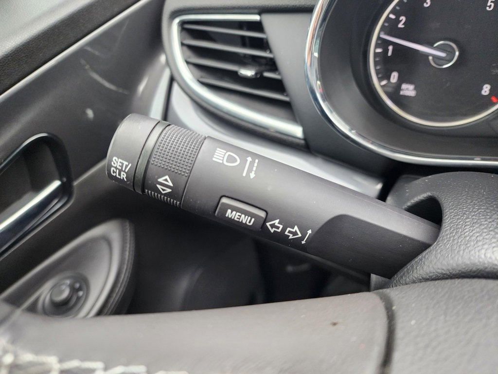 Used 2021 Buick Encore Preferred image 29