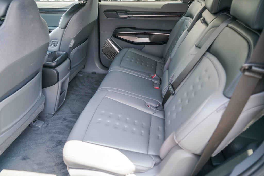 Certified 2024 Kia EV9 Wind AWD/4WD image 17