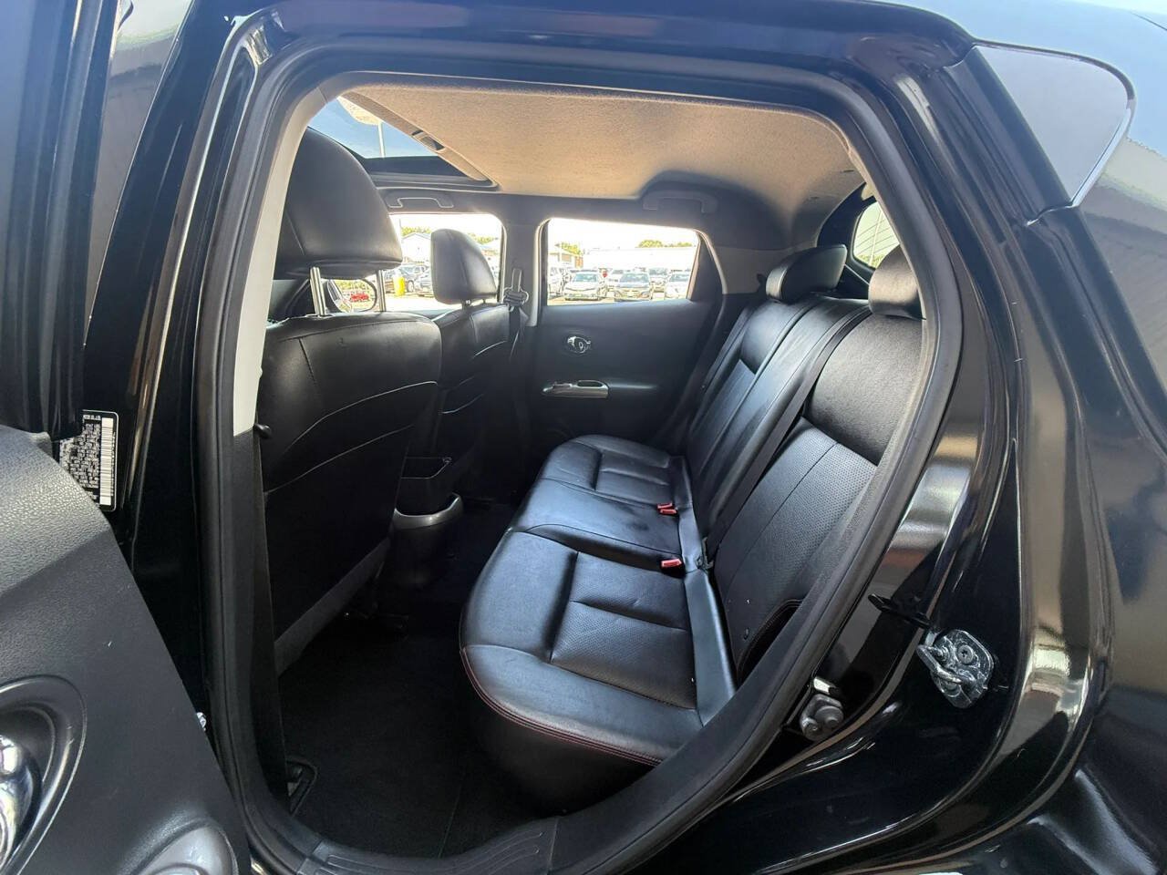 Used 2014 Nissan Juke SL AWD/4WD image 16