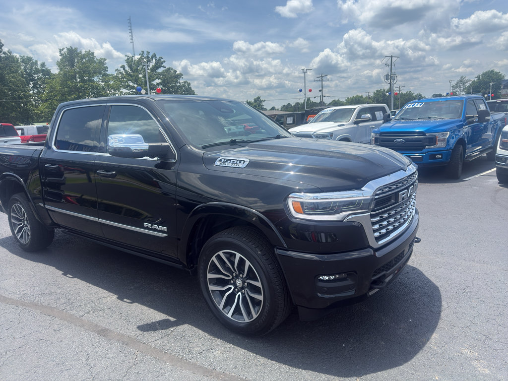Used 2025 RAM 1500 Limited w/ Trailer Tow Group AWD/4WD image 3