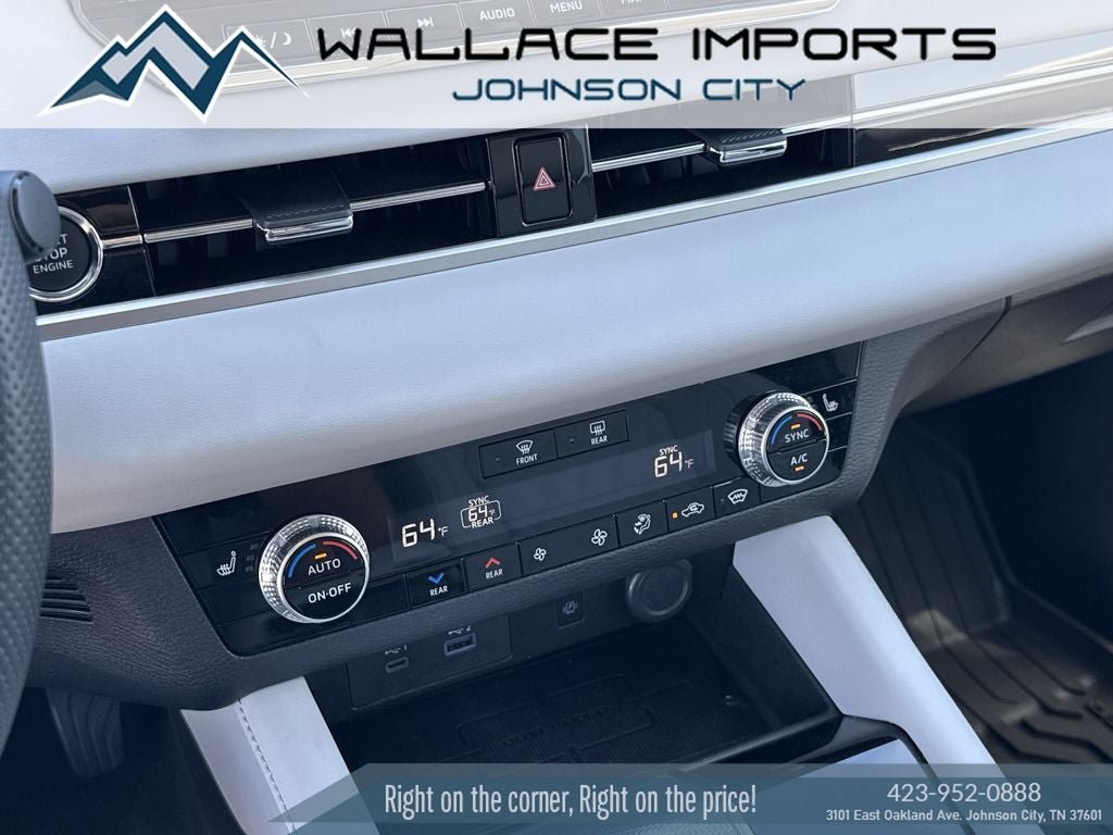 Used 2024 Mitsubishi Outlander SEL AWD/4WD image 26