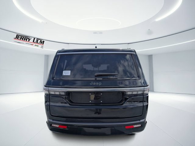 New 2026 Jeep Grand Wagoneer 2WD w/ 8-Passenger Seating Package image 4
