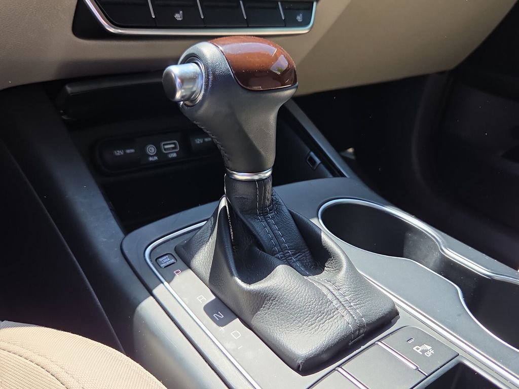 Used 2016 Kia Sorento LX w/ LX Convenience Package image 21