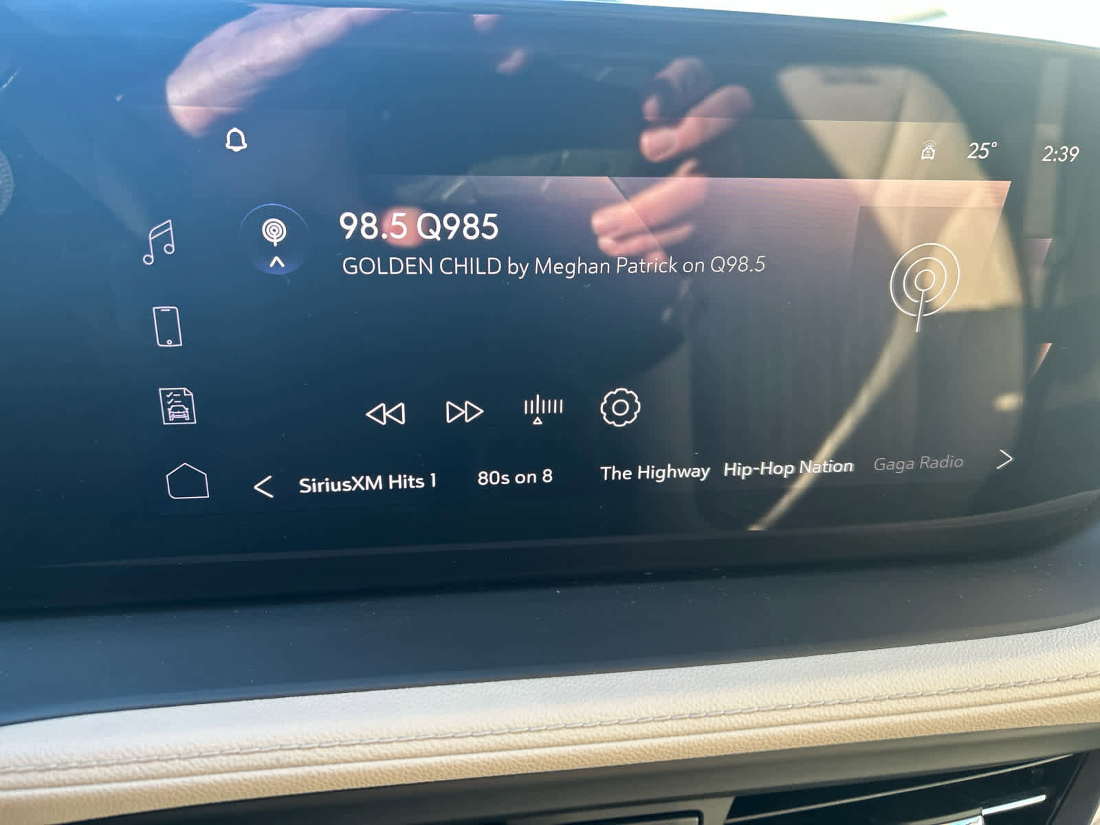 Used 2024 Buick Encore GX Avenir w/ Avenir Technology Package image 16