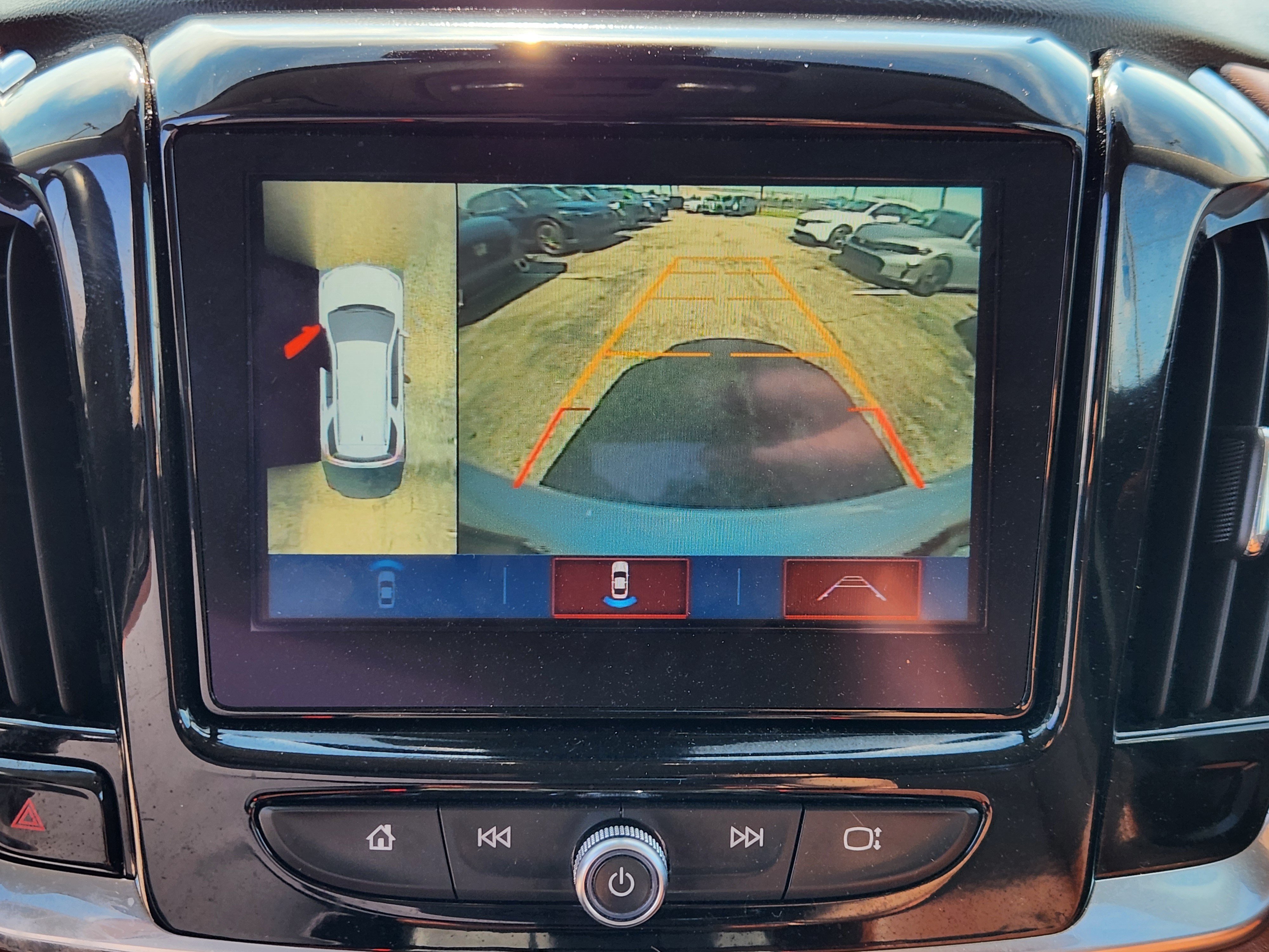 Used 2019 Chevrolet Traverse High Country AWD/4WD image 14