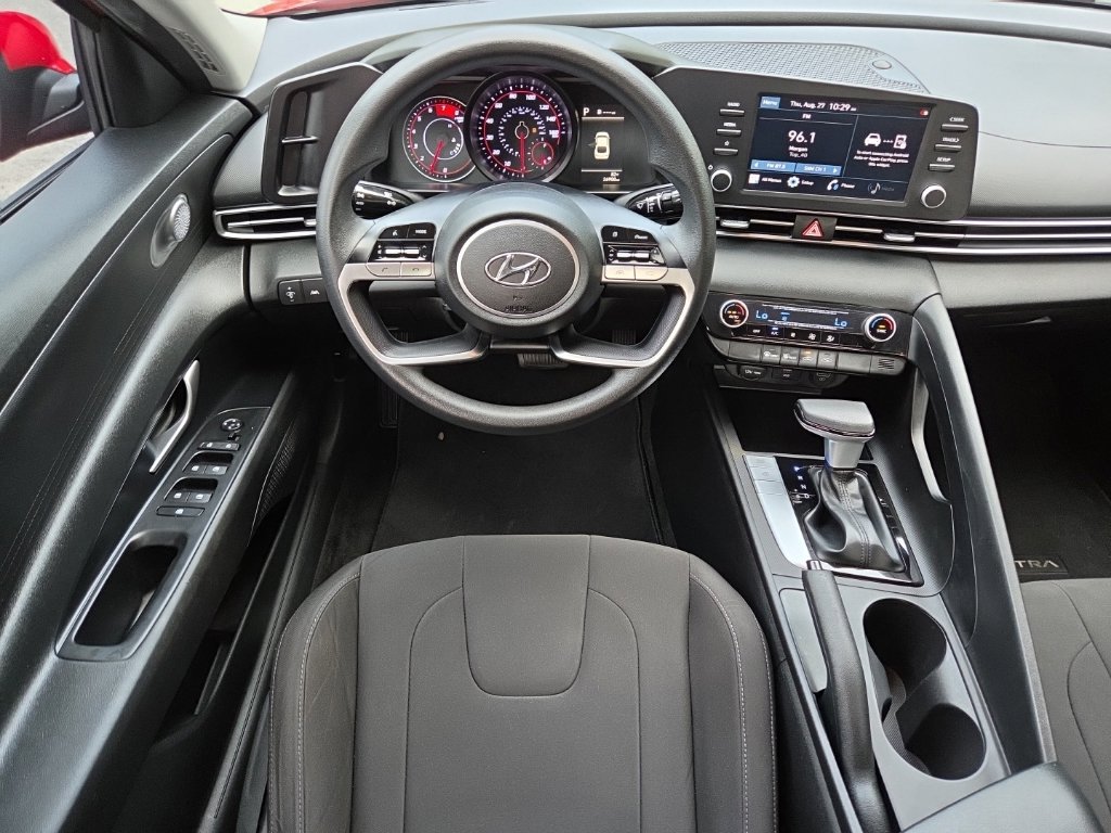 Used 2021 Hyundai Elantra SEL FWD image 29