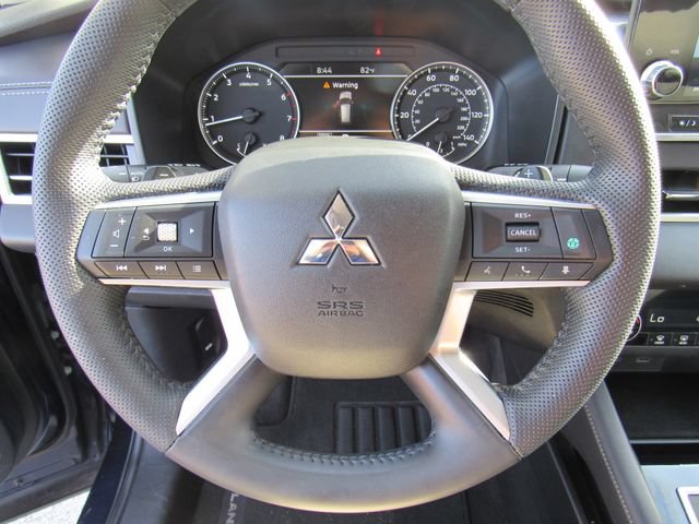Used 2023 Mitsubishi Outlander SE FWD image 31