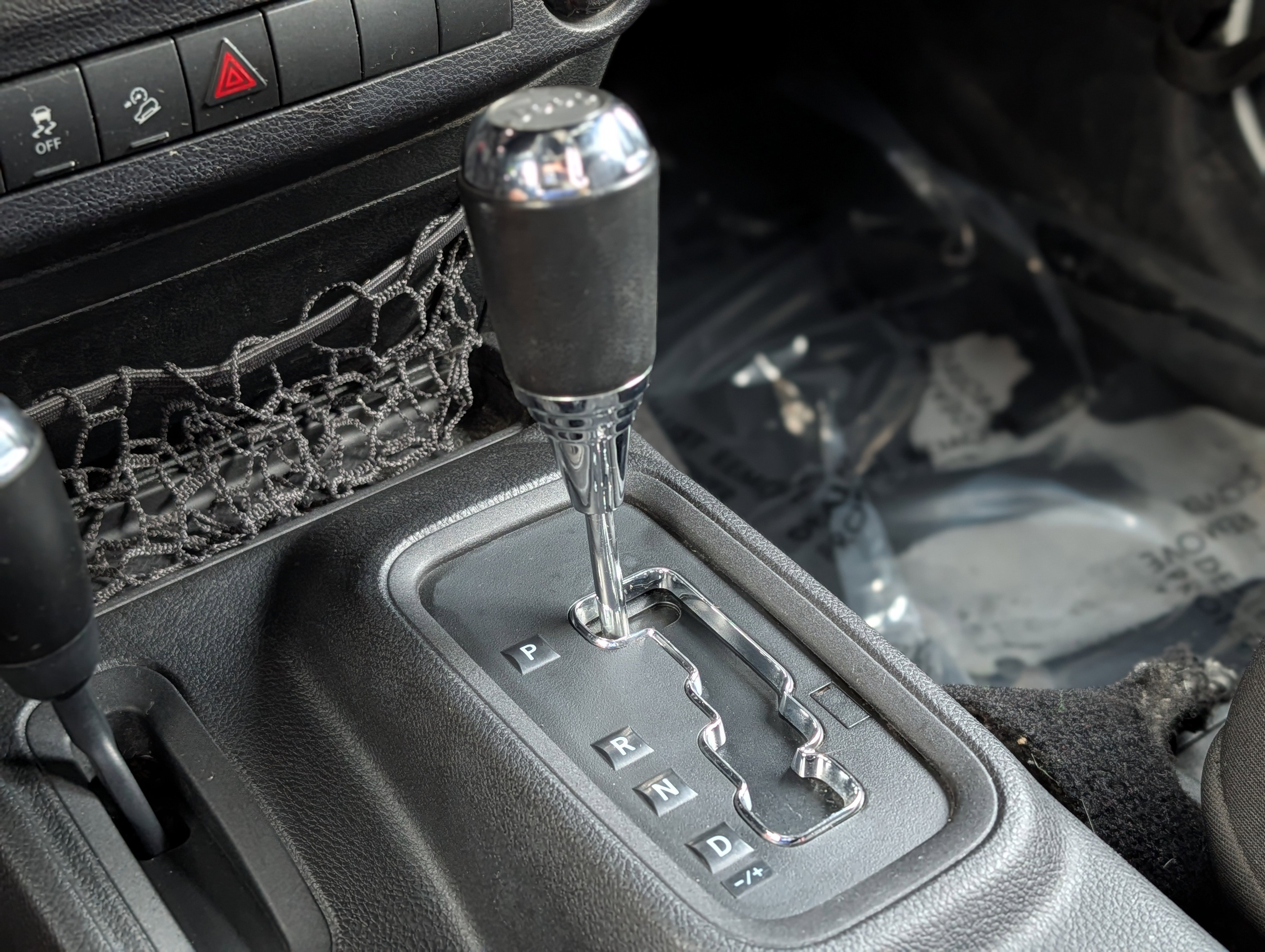 Used 2015 Jeep Wrangler Sport image 16