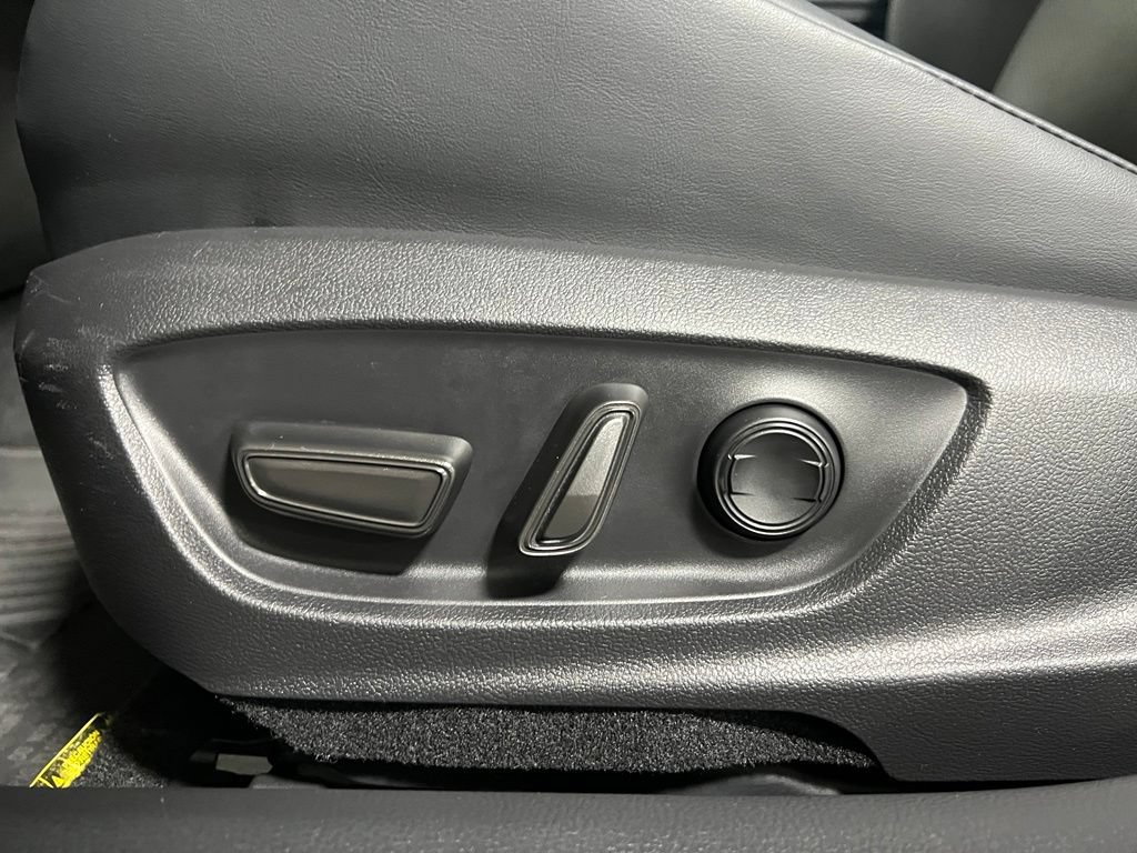 Certified 2023 Toyota Prius XLE FWD image 13