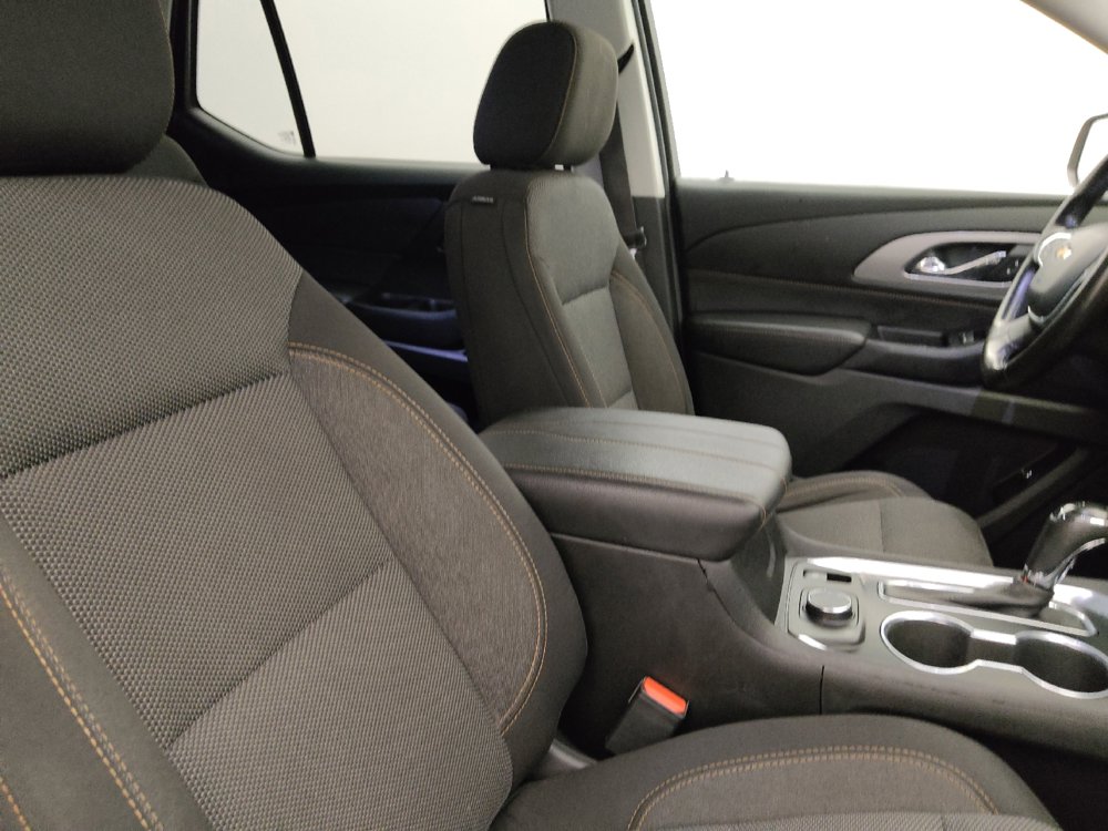 Used 2019 Chevrolet Traverse LT FWD image 21
