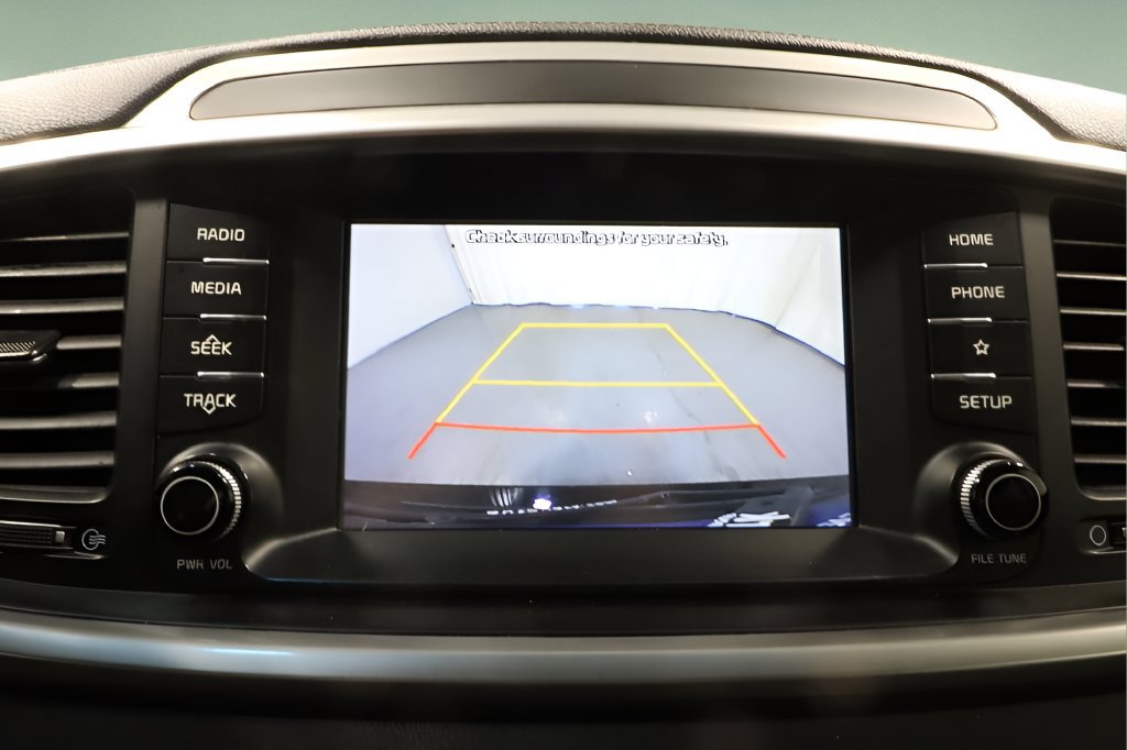 Used 2019 Kia Sorento AWD image 21