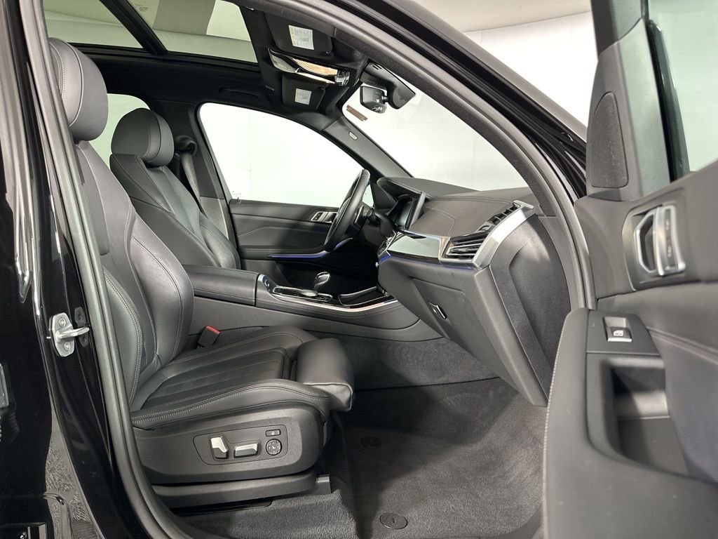 Used 2019 BMW X5 xDrive40i w/ Convenience Package image 31