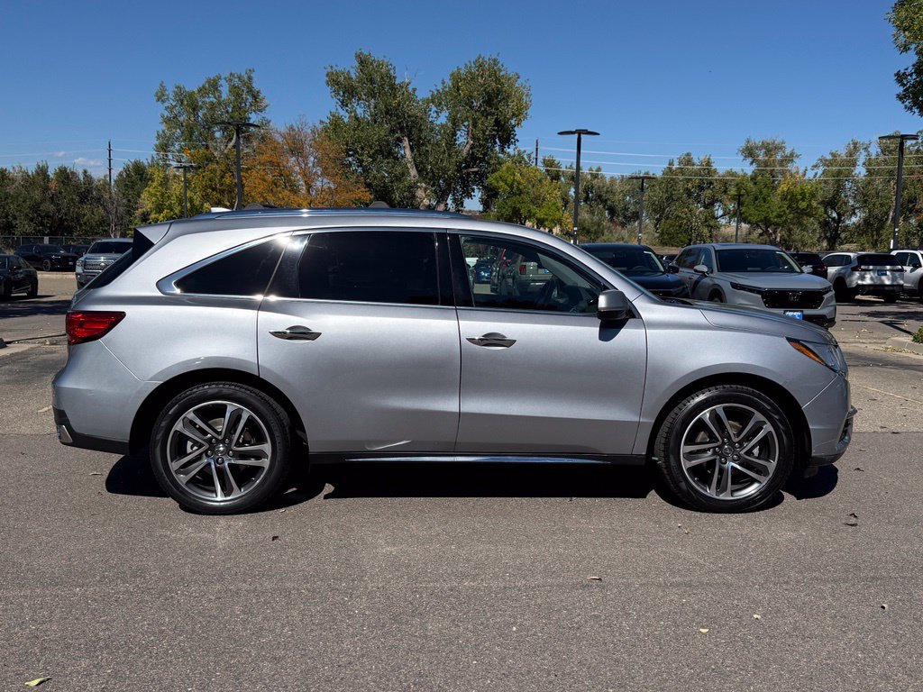 Used 2017 Acura MDX w/ Advance & Entertainment Pkg AWD/4WD image 3