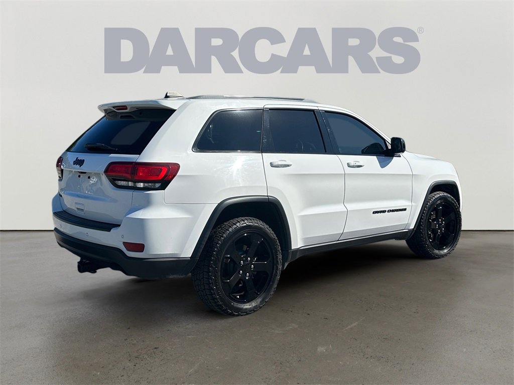 Used 2018 Jeep Grand Cherokee Laredo image 7