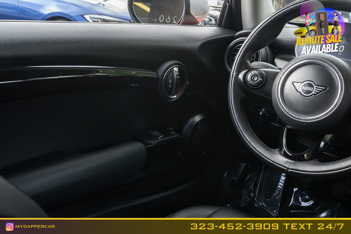 Used 2021 MINI Cooper 2-Door Hardtop w/ 6.5" Touchscreen Package FWD image 17