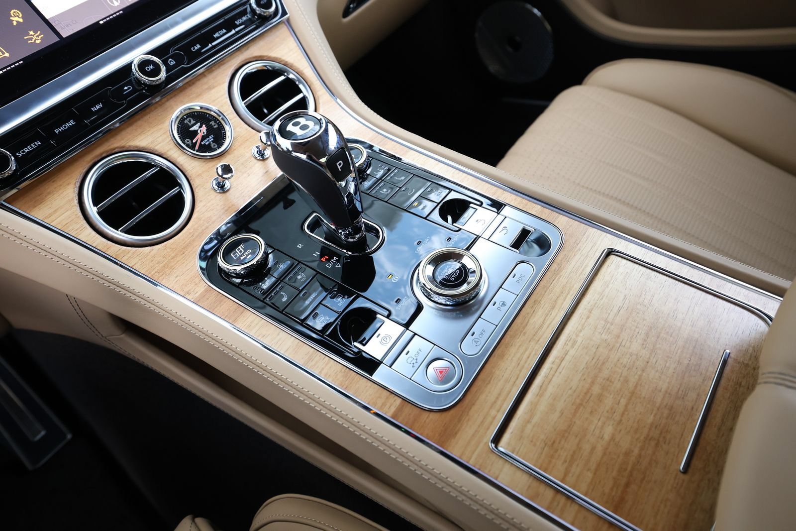 Used 2024 Bentley Continental GT Azure AWD/4WD image 26