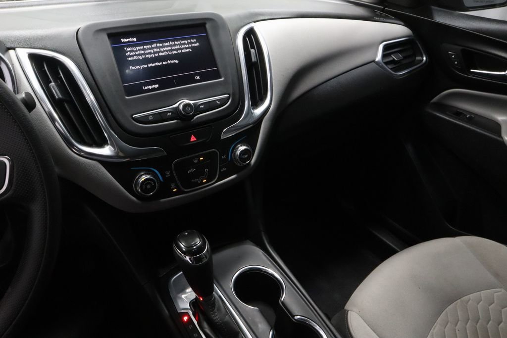 Used 2020 Chevrolet Equinox LS image 30