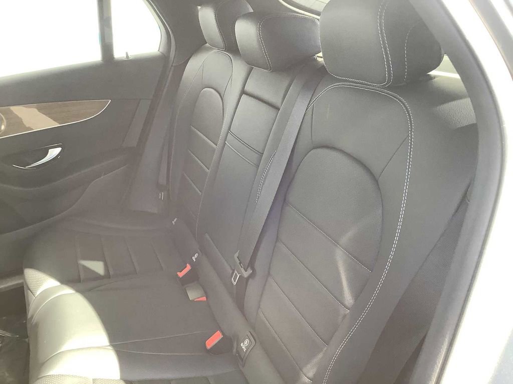Used 2019 Mercedes-Benz GLC 300 4MATIC Coupe image 13