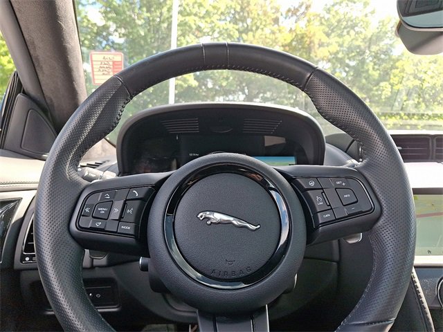 Used 2023 Jaguar F-TYPE R image 19
