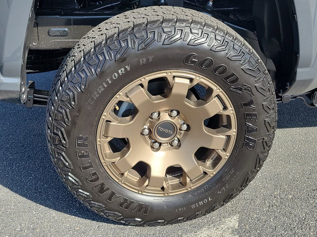 Used 2026 Toyota Tacoma SR image 25