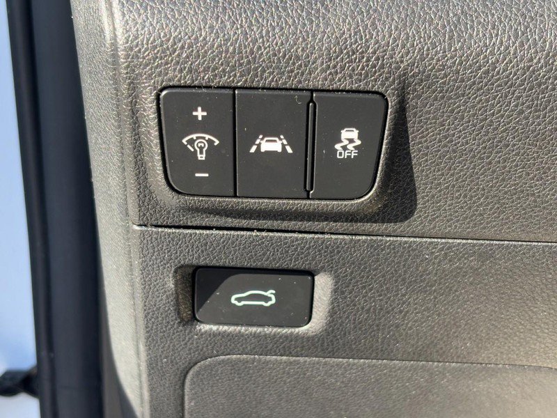 Used 2023 Kia K5 LXS image 16