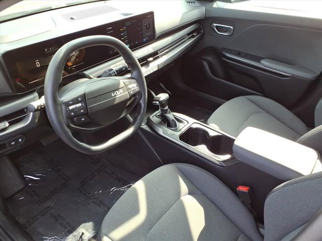 Used 2025 Kia K4 LXS image 14