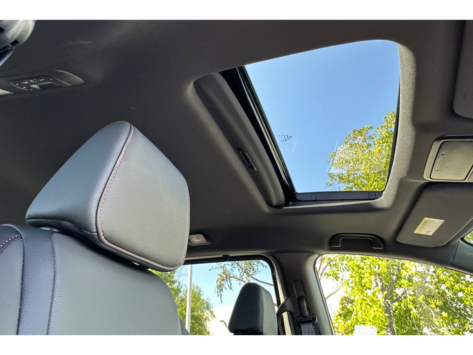 Used 2026 Honda Odyssey Sport-L image 21