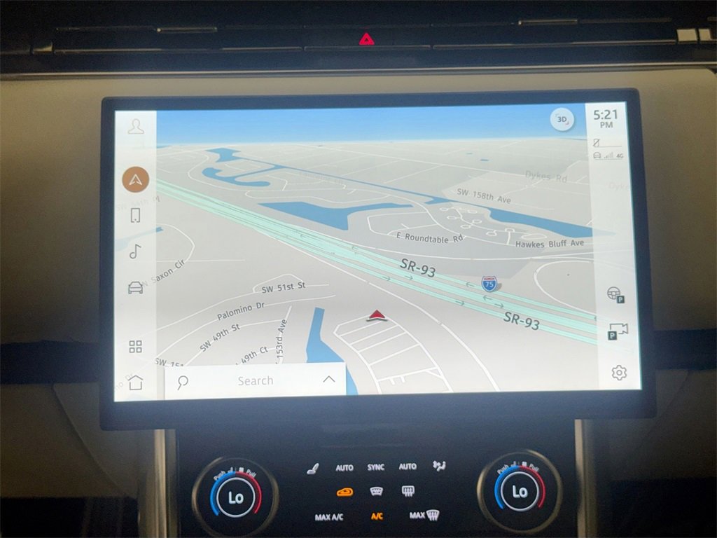 Used 2023 Land Rover Range Rover SE image 13