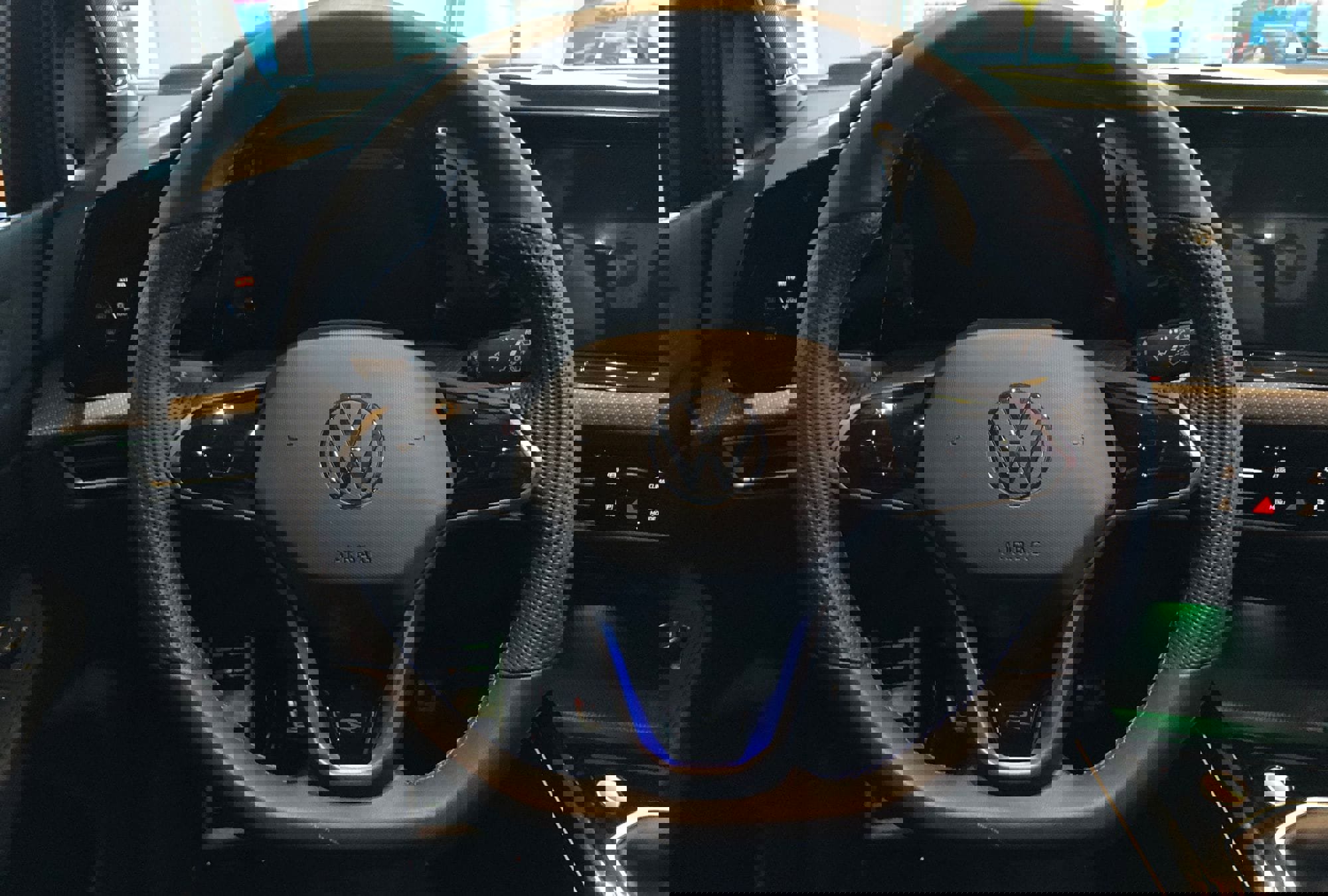 New 2024 Volkswagen Golf R image 20